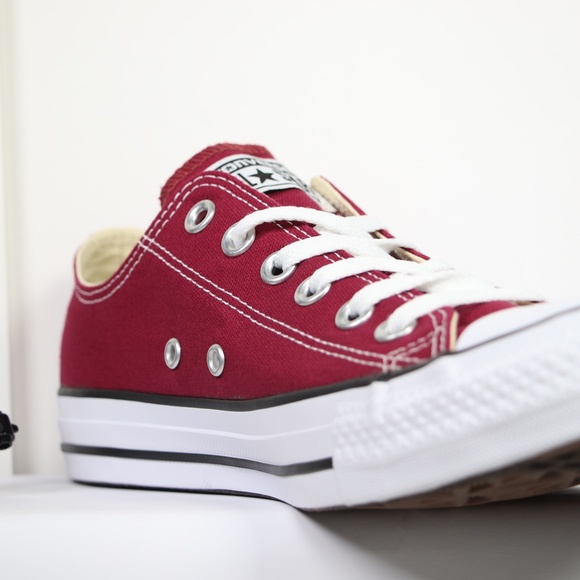 Converse Classic Maroon All Star Low Top - Picture 4 of 8